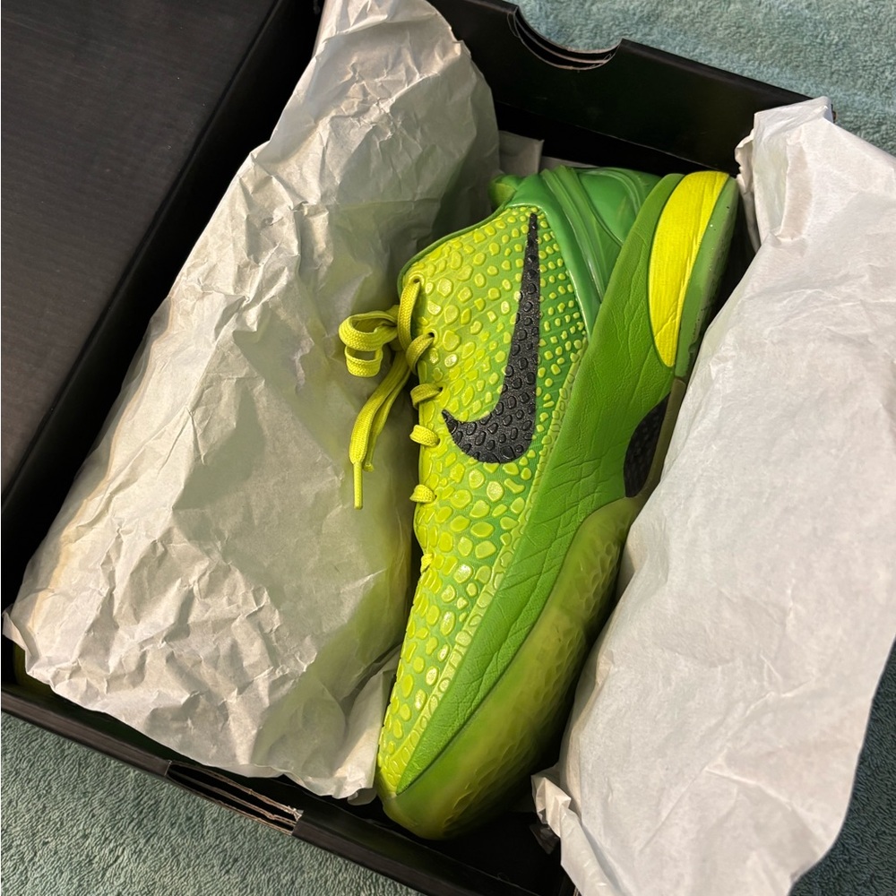 Kobe 6 Protro ‘Grinch’ Size 10 M